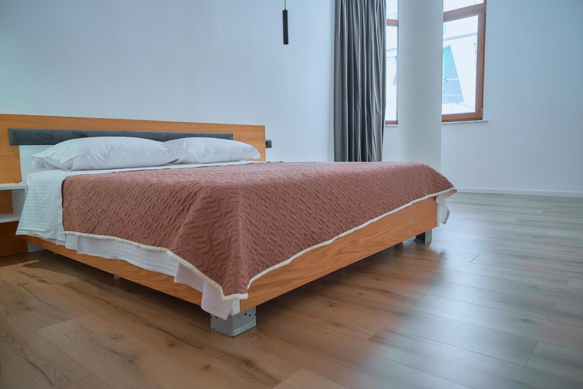 Kalpazo Inn Тирана Екстер'єр фото