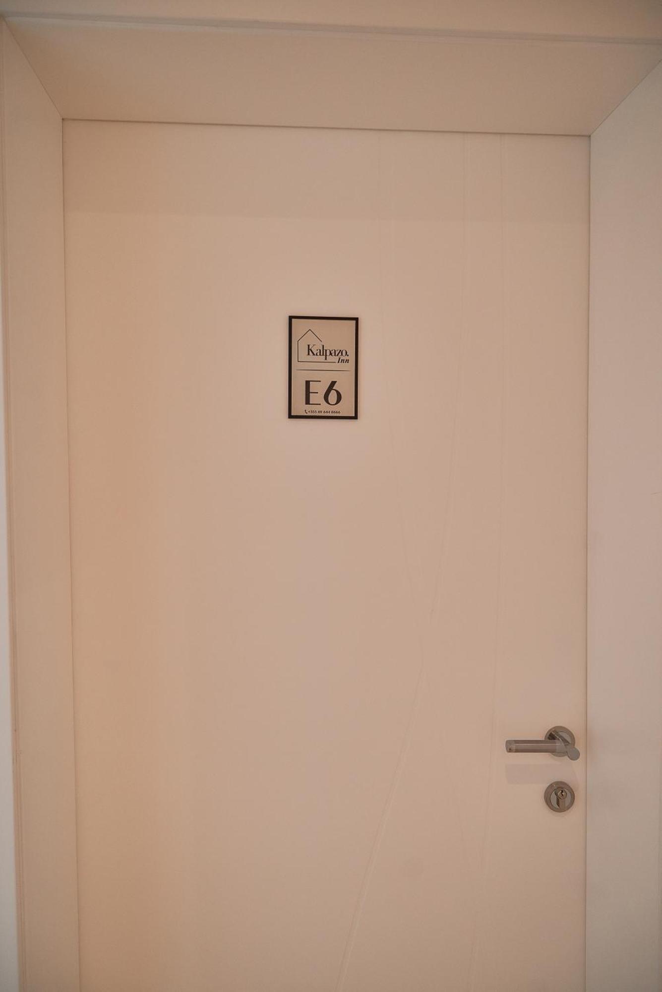 Kalpazo Inn Тирана Екстер'єр фото